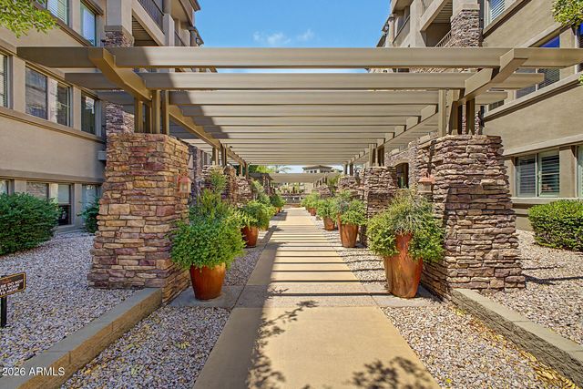 5450 E DEER VALLEY Drive 1223, Phoenix, AZ 85054