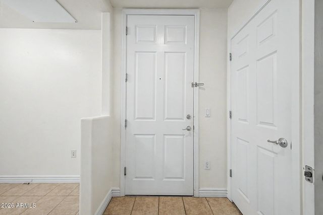 5450 E DEER VALLEY Drive 1223, Phoenix, AZ 85054