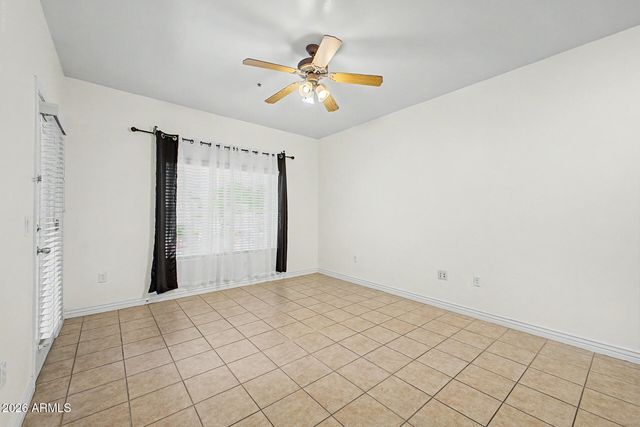 5450 E DEER VALLEY Drive 1223, Phoenix, AZ 85054