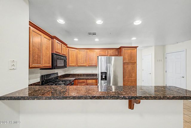 5450 E DEER VALLEY Drive 1223, Phoenix, AZ 85054