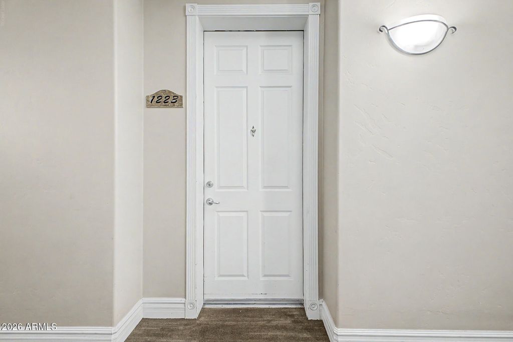 5450 E DEER VALLEY Drive 1223, Phoenix, AZ 85054 — photo 2