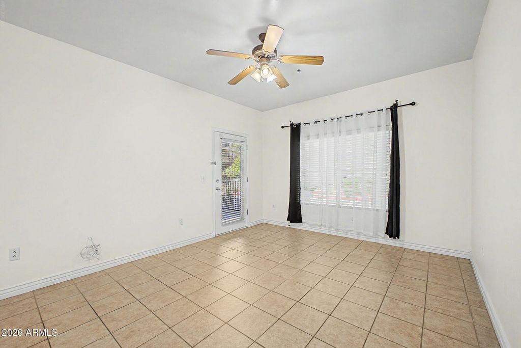 5450 E DEER VALLEY Drive 1223, Phoenix, AZ 85054 — photo 5