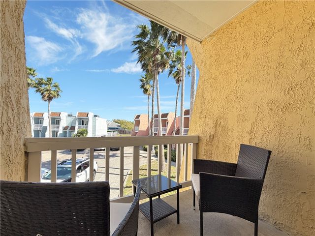 4141 Whiteley Dr 204, Corpus Christi, TX 78418