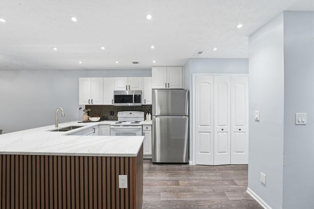 6486 Reflections, A, Dublin, OH 43017