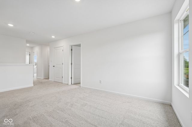 6681 W Sailboat Drive, Greenfield, IN 46140