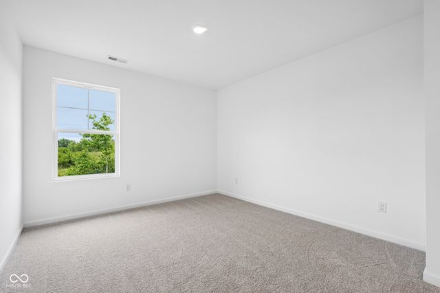 6681 W Sailboat Drive, Greenfield, IN 46140