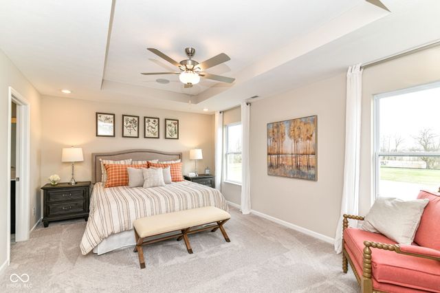 6681 W Sailboat Drive, Greenfield, IN 46140