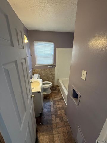 7751 Fielding Street, Detroit, MI 48228