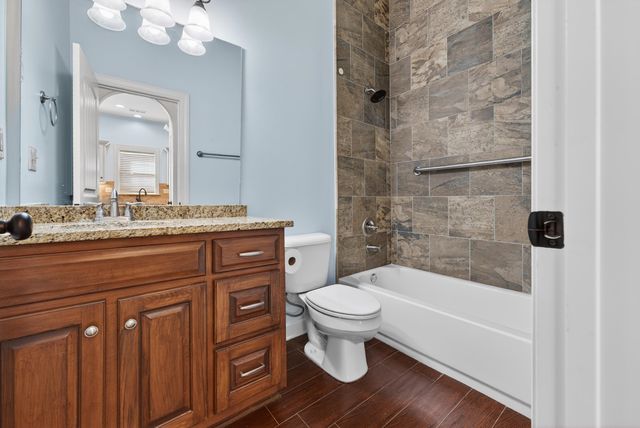 250 CHEROKEE CIR, Oakland, TN 38060