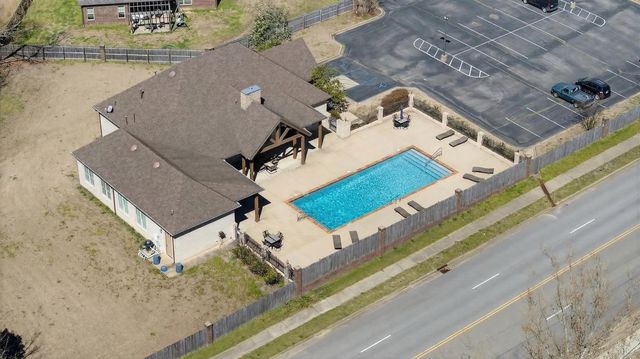 250 CHEROKEE CIR, Oakland, TN 38060