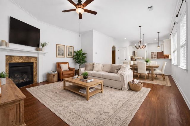 250 CHEROKEE CIR, Oakland, TN 38060
