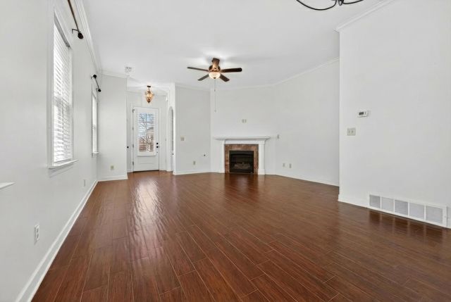 250 CHEROKEE CIR, Oakland, TN 38060