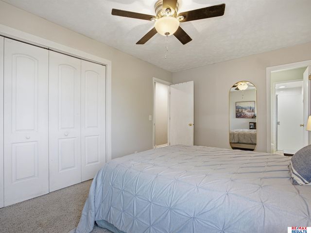 14191 Pine Street, Omaha, NE 68144
