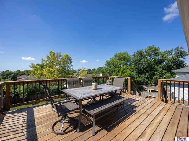 14191 Pine Street, Omaha, NE 68144