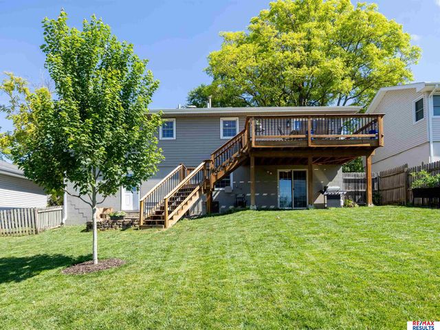 14191 Pine Street, Omaha, NE 68144