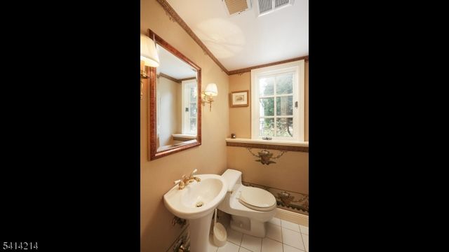 11 Fenimore Dr, Scotch Plains Twp., NJ 07076