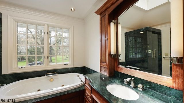 11 Fenimore Dr, Scotch Plains Twp., NJ 07076
