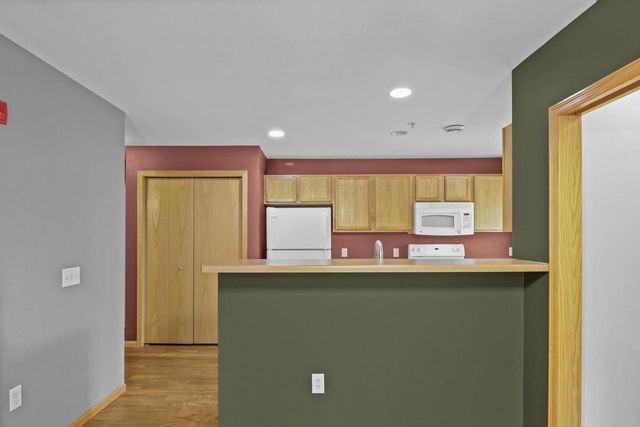 3902 Maple Grove Drive, Madison, WI 53719