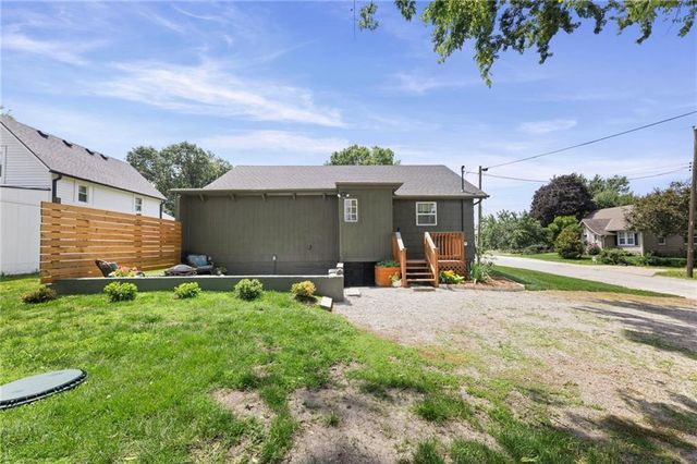 420 South Street, Bucyrus, KS 66013