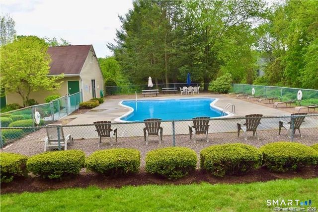 104 Summer Hill Drive 104, South Windsor, CT 06074