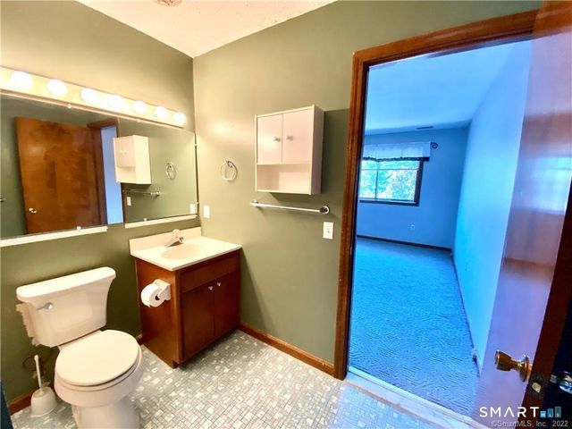 104 Summer Hill Drive 104, South Windsor, CT 06074