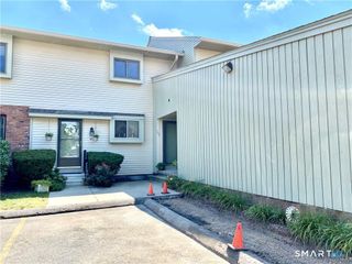 104 Summer Hill Drive 104, South Windsor, CT 06074