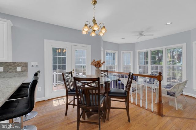 9315 HALLSTON CT, Fairfax Station, VA 22039