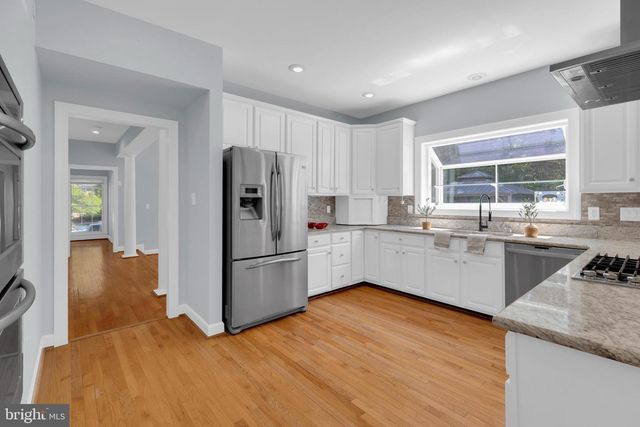 9315 HALLSTON CT, Fairfax Station, VA 22039