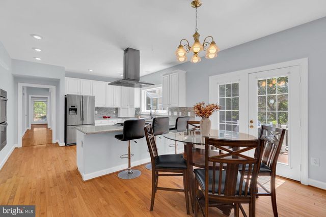 9315 HALLSTON CT, Fairfax Station, VA 22039