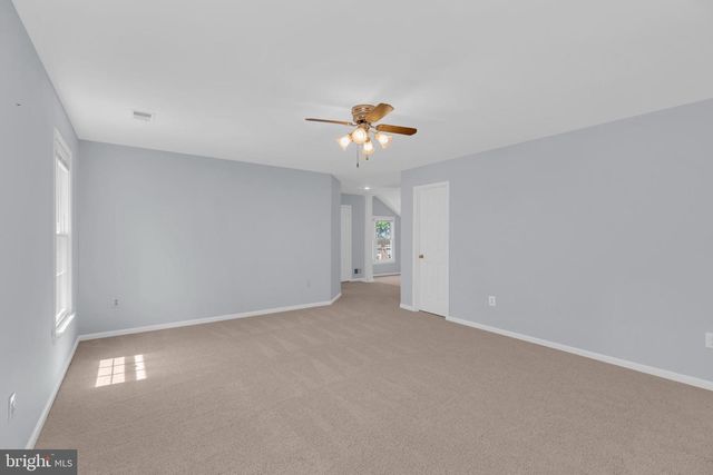 9315 HALLSTON CT, Fairfax Station, VA 22039
