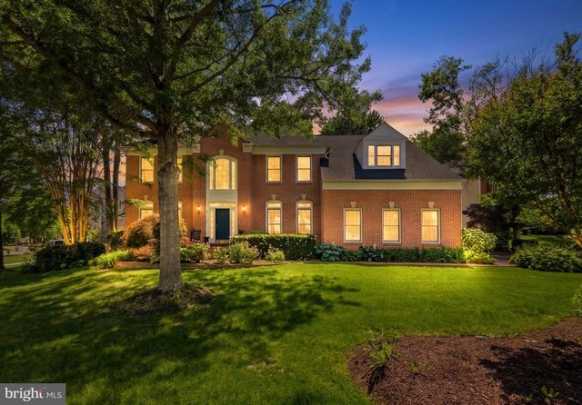 9315 HALLSTON CT, Fairfax Station, VA 22039