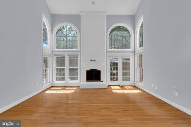 9315 HALLSTON CT, Fairfax Station, VA 22039