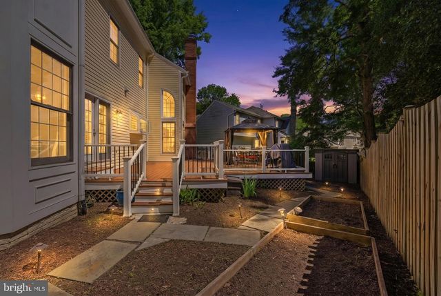 9315 HALLSTON CT, Fairfax Station, VA 22039