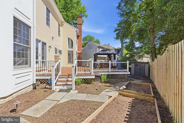 9315 HALLSTON CT, Fairfax Station, VA 22039