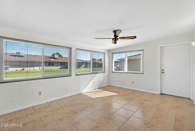 10413 W ROUNDELAY Circle, Sun City, AZ 85351