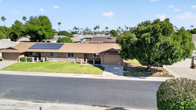 10413 W ROUNDELAY Circle, Sun City, AZ 85351