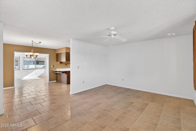 10413 W ROUNDELAY Circle, Sun City, AZ 85351