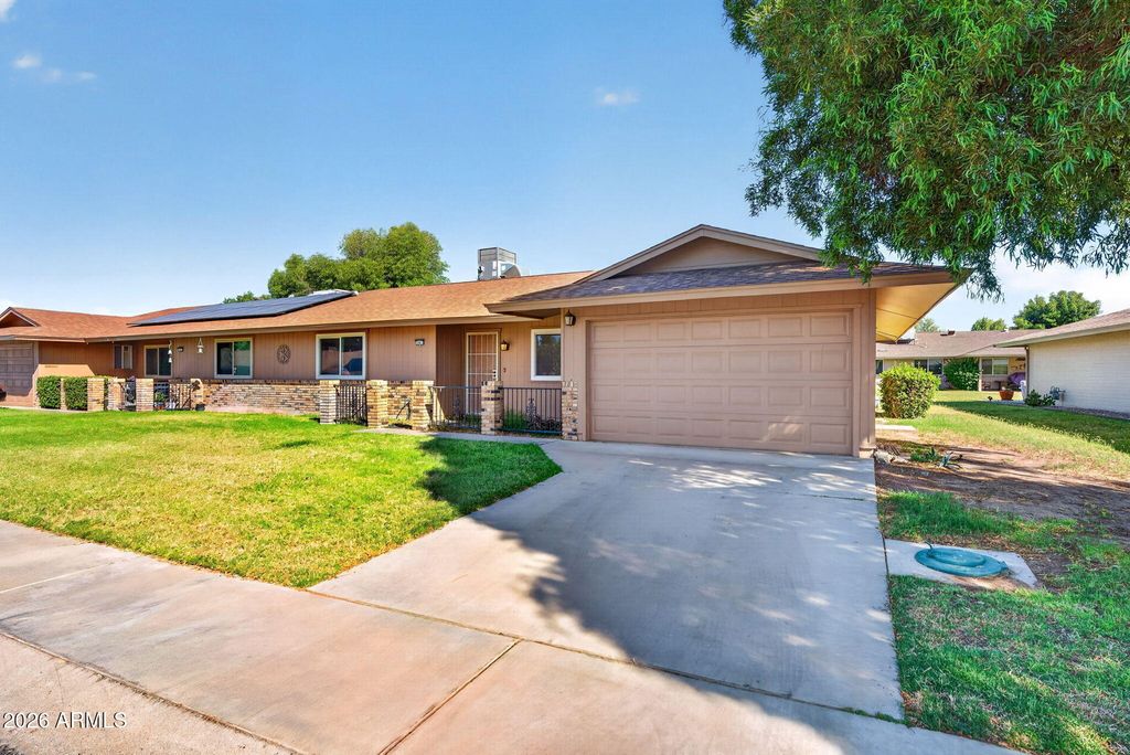 10413 W ROUNDELAY Circle, Sun City, AZ 85351 — photo 3