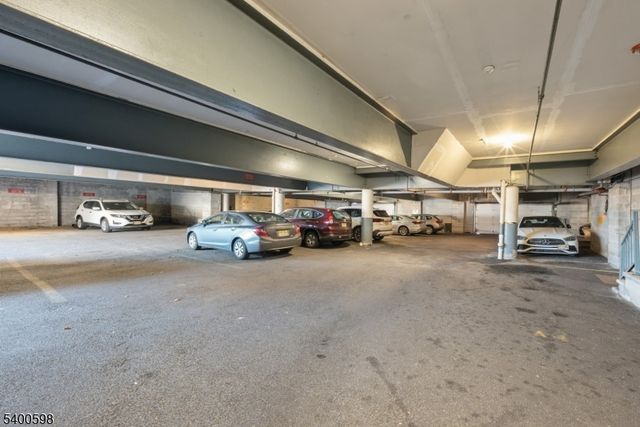 314 Palisade Ave, Cliffside Park Boro, NJ 07010