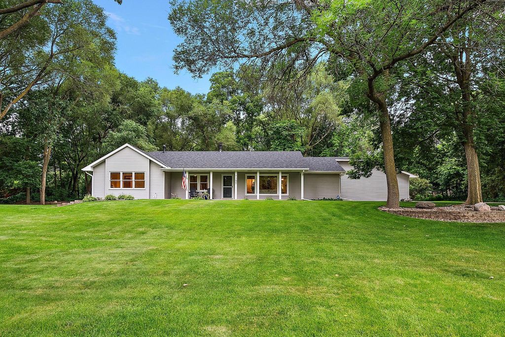 7137 Willow Lane, Brooklyn Center, MN 55430