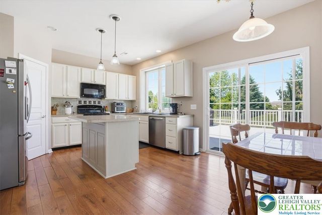 1665 Thorndale Road, Upper Macungie Twp, PA 18031