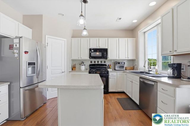 1665 Thorndale Road, Upper Macungie Twp, PA 18031
