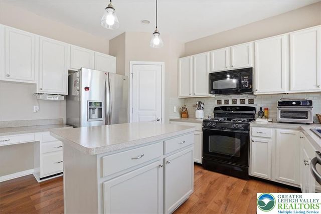 1665 Thorndale Road, Upper Macungie Twp, PA 18031