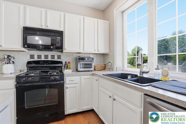 1665 Thorndale Road, Upper Macungie Twp, PA 18031