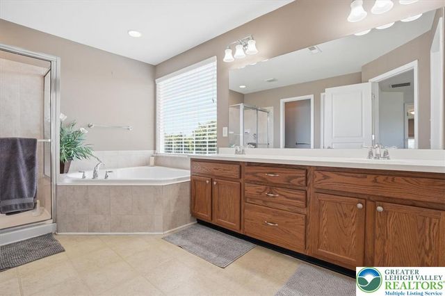 1665 Thorndale Road, Upper Macungie Twp, PA 18031