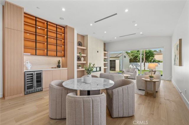 825 N Naomi, Burbank, CA 91505