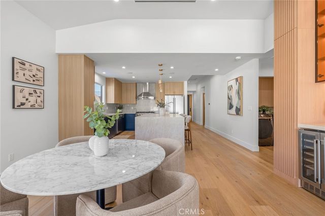 825 N Naomi, Burbank, CA 91505