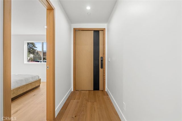 825 N Naomi, Burbank, CA 91505