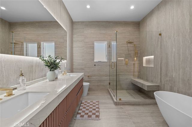 825 N Naomi, Burbank, CA 91505