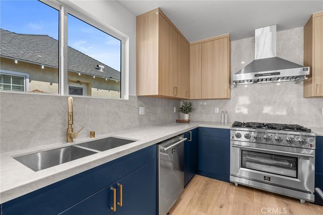 825 N Naomi, Burbank, CA 91505